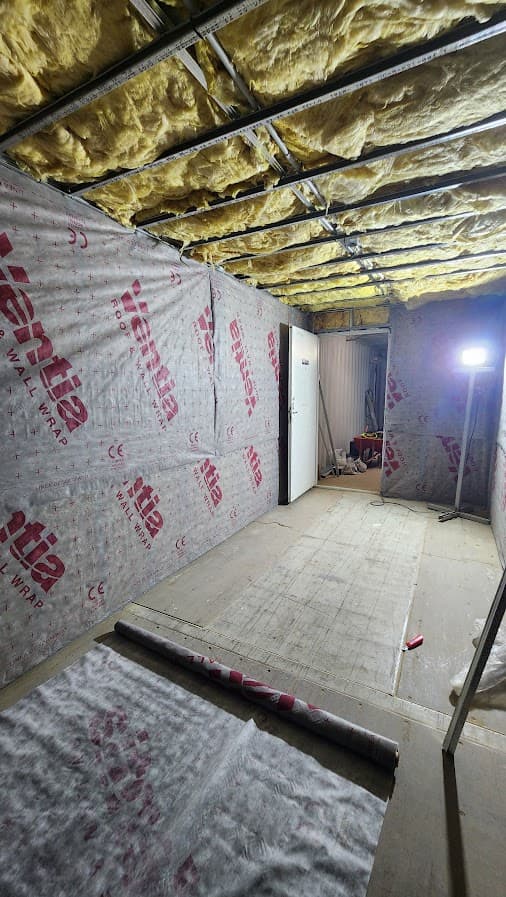 Remodelación y adecuación de almacenes y talleres - Imagen 22