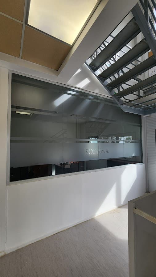 Remodelación y adecuación de almacenes y talleres - Imagen 30