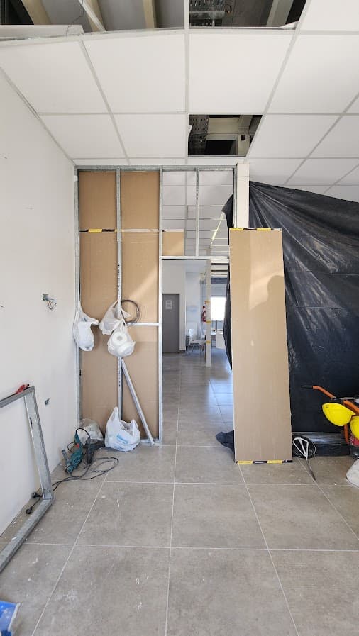 Remodelación edificio administración - Imagen 8